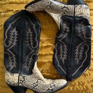 Panhandle Slim WOMENS sz 7B Exotic Genuine  Snake Western/Cowboy Boots